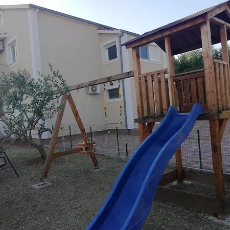Apartment For Families With Children Kastel Stafilic, Kastela - 23058 Kastel Novi